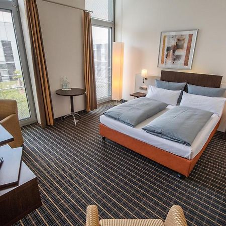 Livenwork Hotel & Coworking Gvz Ingolstadt Extérieur photo