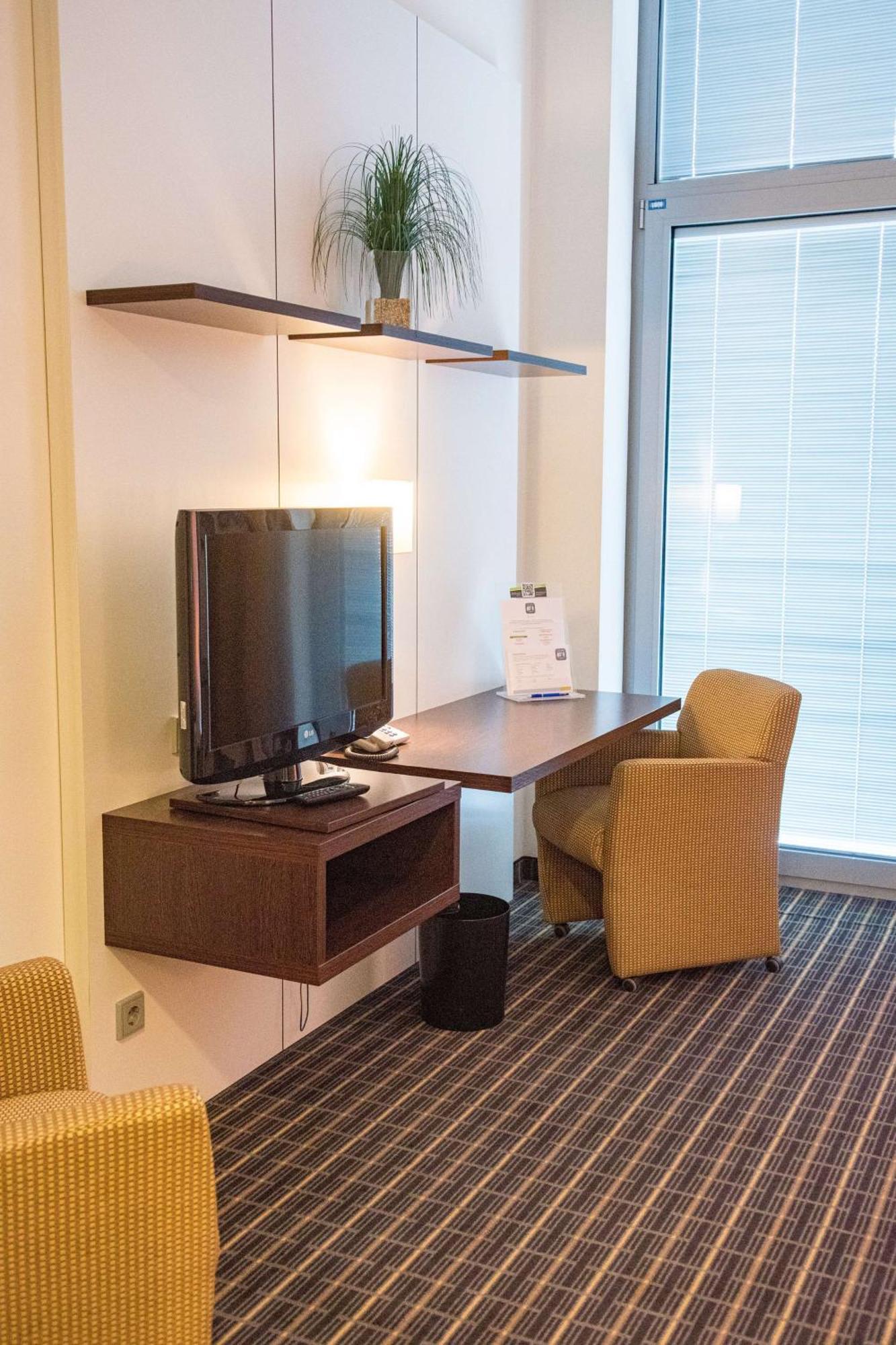 Livenwork Hotel & Coworking Gvz Ingolstadt Extérieur photo